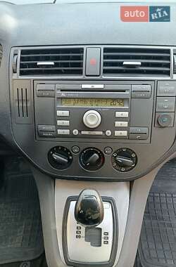Минивэн Ford Focus C-Max 2005 в 