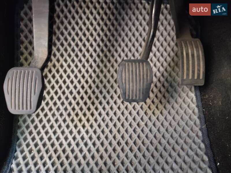 Мінівен Ford Focus C-Max 2003 в Києві фото 22 Мінівен Ford Focus C-Max 2003 в Києві