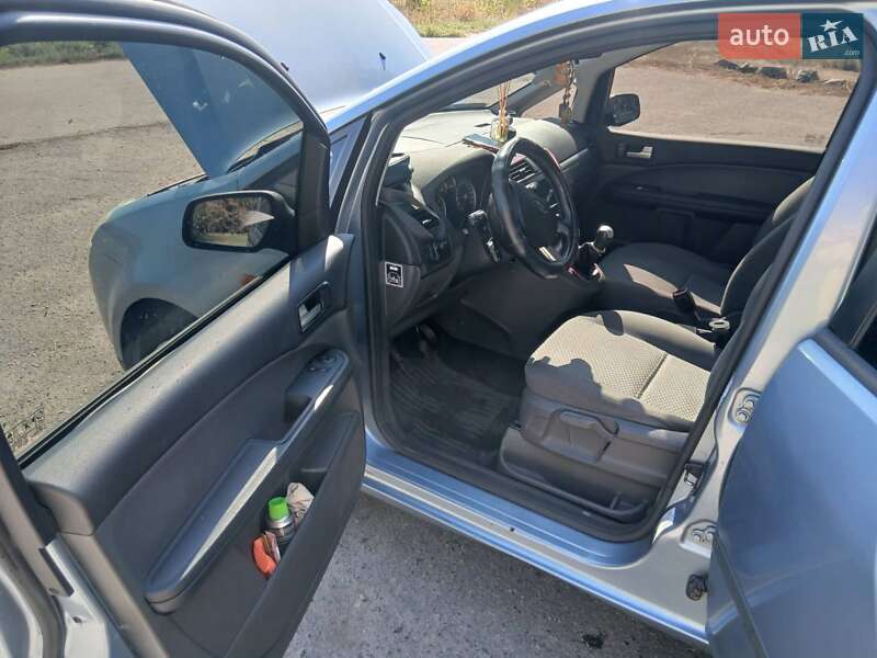 Минивэн Ford Focus C-Max 2004 в Глобине