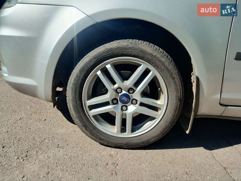 Мінівен Ford Focus C-Max 2007 в Конотопі