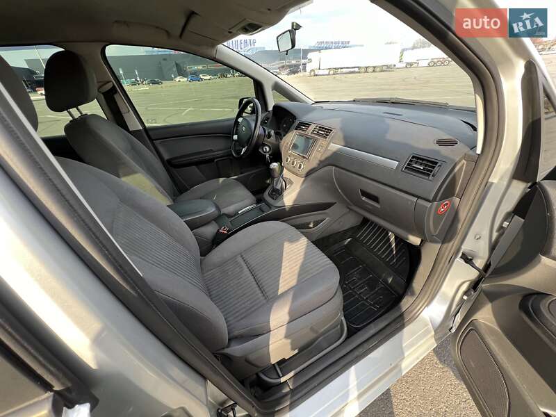 Минивэн Ford Focus C-Max 2006 в Днепре