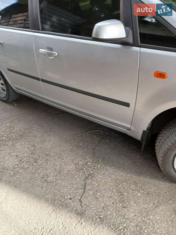 Минивэн Ford Focus C-Max 2004 в Кропивницком