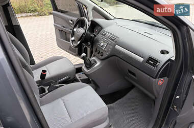 Мінівен Ford Focus C-Max 2005 в 