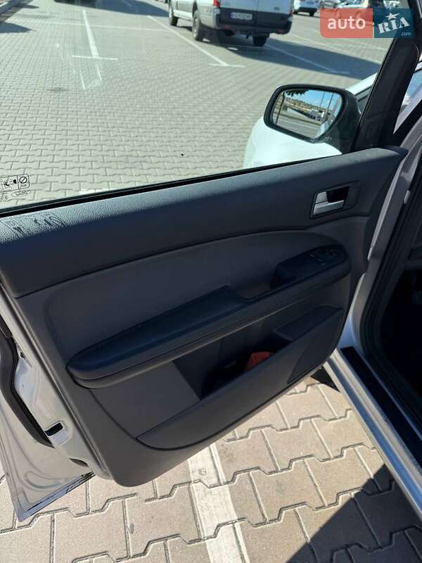 Минивэн Ford Focus C-Max 2006 в Киеве