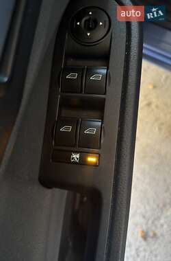 Мінівен Ford Focus C-Max 2005 в 