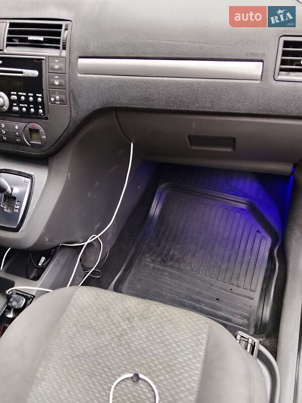 Минивэн Ford Focus C-Max 2006 в Городке