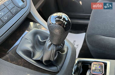Минивэн Ford Focus C-Max 2004 в  фото 13 Минивэн Ford Focus C-Max 2004 в