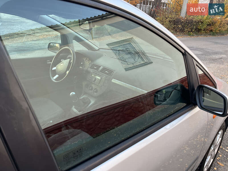 Мінівен Ford Focus C-Max 2005 в Чернівцях