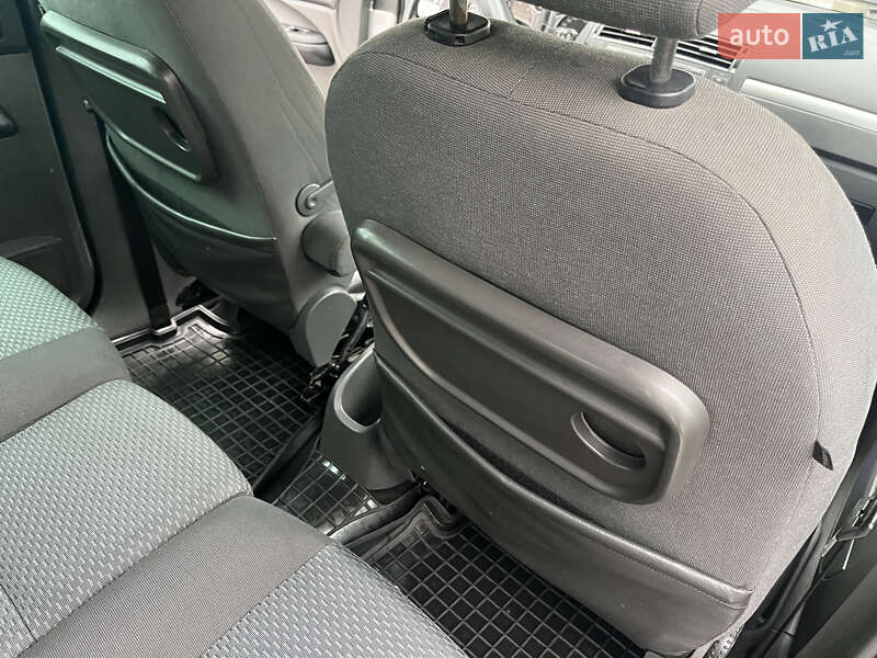 Мінівен Ford Focus C-Max 2005 в Чернівцях