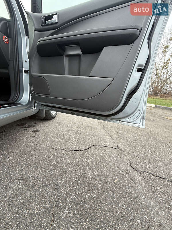 Минивэн Ford Focus C-Max 2005 в Новой Водолаге фото 22 Минивэн Ford Focus C-Max 2005 в Новой Водолаге