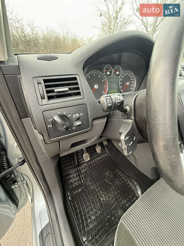 Минивэн Ford Focus C-Max 2005 в Новой Водолаге фото 37 Минивэн Ford Focus C-Max 2005 в Новой Водолаге