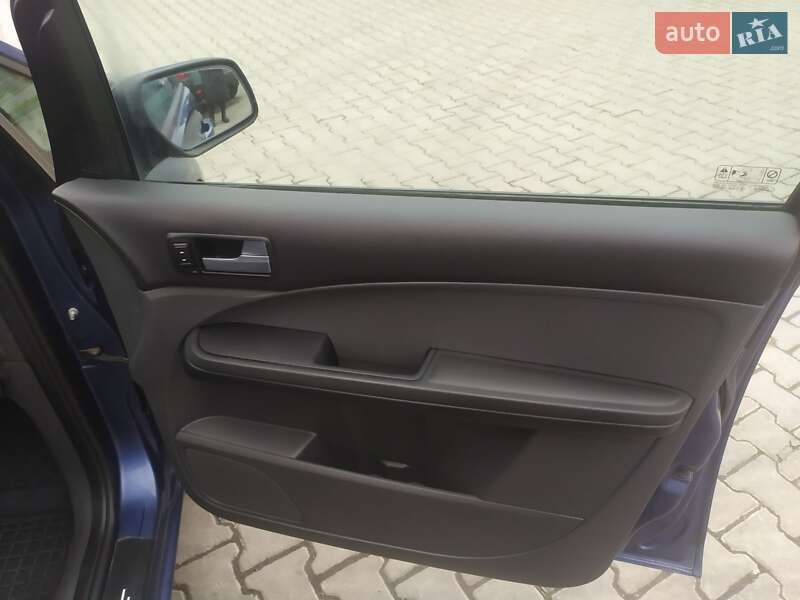 Минивэн Ford Focus C-Max 2005 в Хмельницком