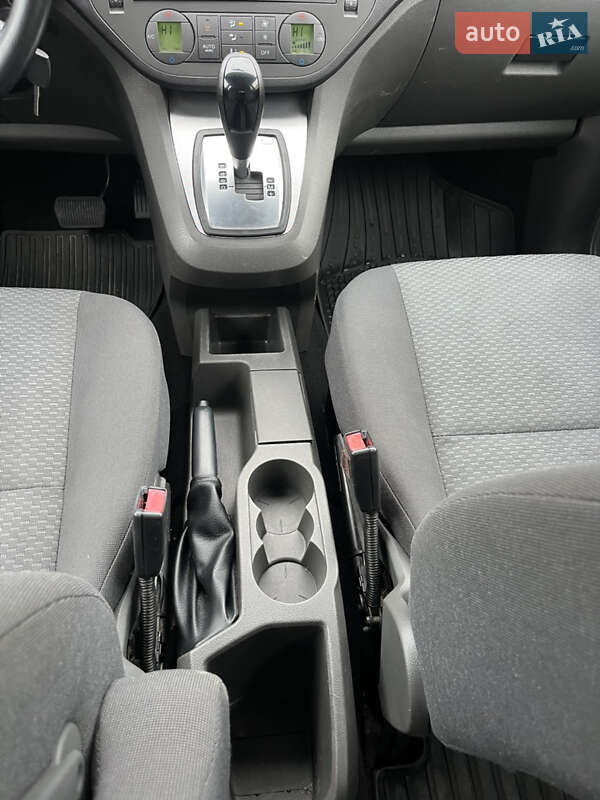 Минивэн Ford Focus C-Max 2006 в Звягеле