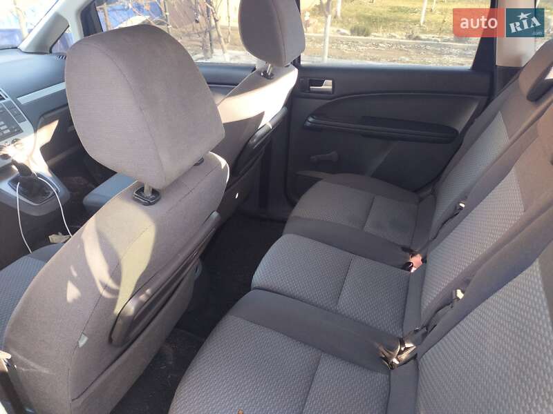 Минивэн Ford Focus C-Max 2007 в Пулинах