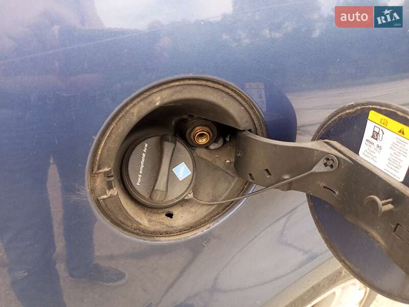 Минивэн Ford Focus C-Max 2006 в Голованевске