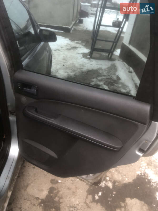 Минивэн Ford Focus C-Max 2004 в Антонинах