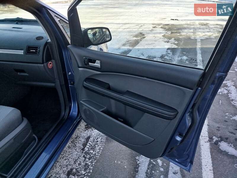 Мінівен Ford Focus C-Max 2006 в Житомирі