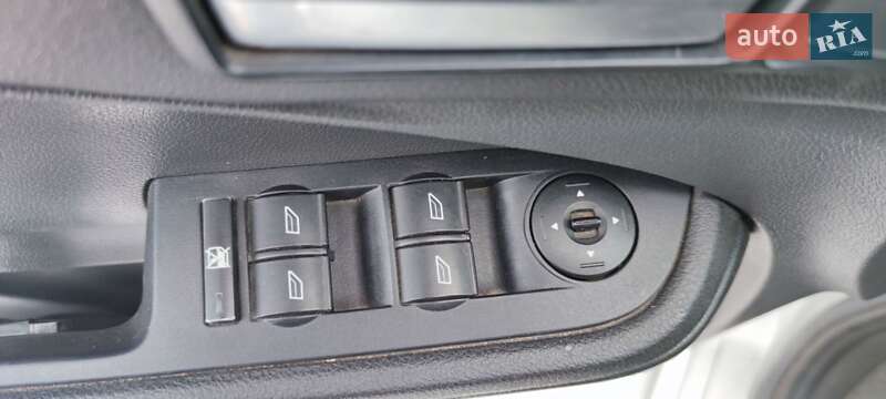 Минивэн Ford Focus C-Max 2005 в Брусилове