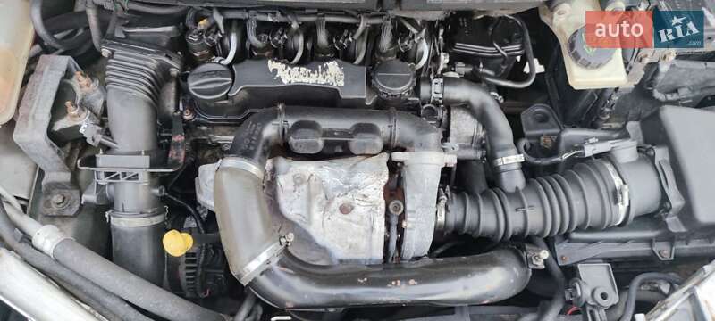 Минивэн Ford Focus C-Max 2005 в Брусилове