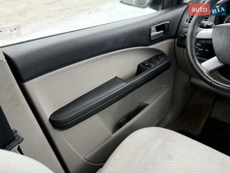 Минивэн Ford Focus C-Max 2006 в Городке фото 27 Минивэн Ford Focus C-Max 2006 в Городке