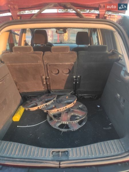 Минивэн Ford Focus C-Max 2004 в Коломые