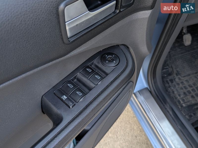 Минивэн Ford Focus C-Max 2006 в Киеве