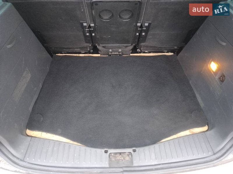Минивэн Ford Focus C-Max 2004 в Сокале
