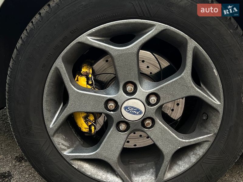 Минивэн Ford Focus C-Max 2006 в Днепре