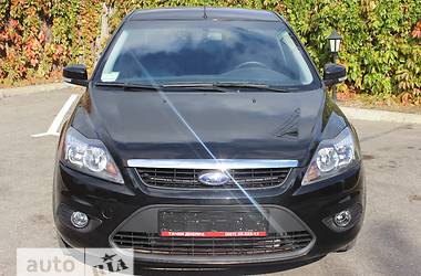 Седан Ford Focus 2010 в 