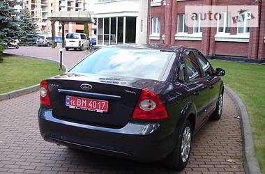 Седан Ford Focus 2012 в 