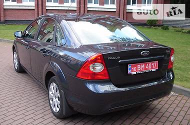 Седан Ford Focus 2012 в 
