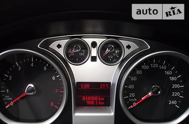 Седан Ford Focus 2012 в 