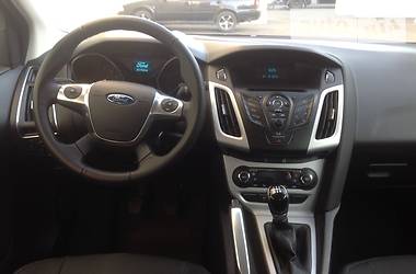 Хэтчбек Ford Focus 2014 в 