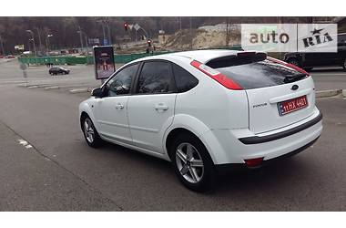 Хэтчбек Ford Focus 2007 в 