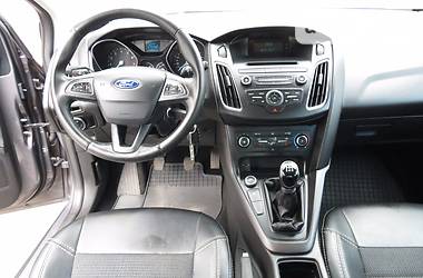 Хэтчбек Ford Focus 2015 в Днепре