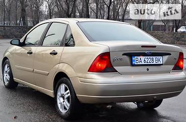 Седан Ford Focus 2001 в Горишних Плавнях