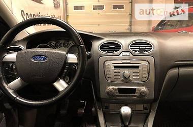 Хэтчбек Ford Focus 2010 в 