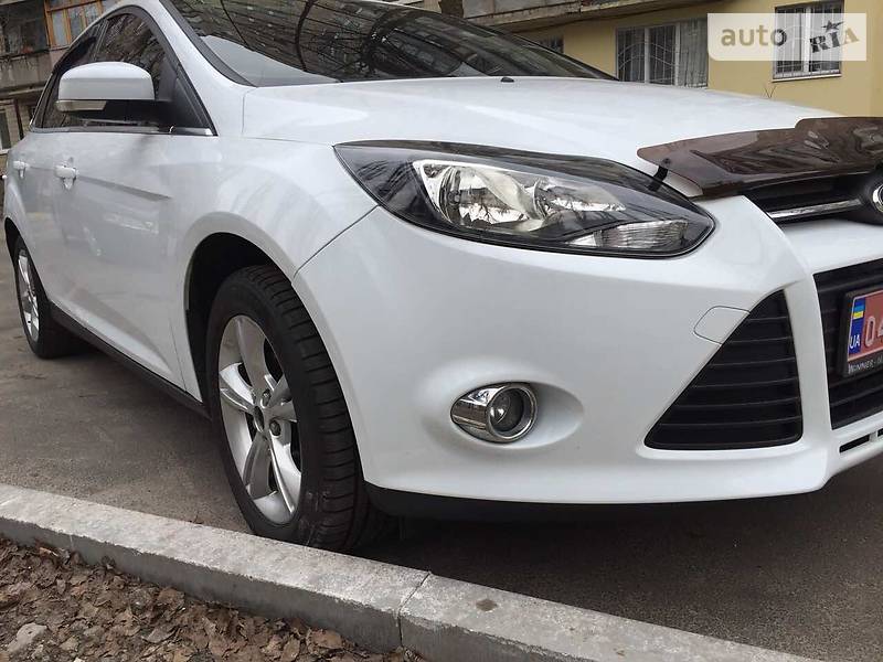 Ford Focus 2011 года