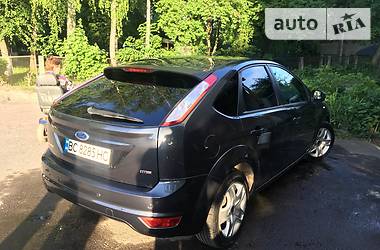 Лифтбек Ford Focus 2010 в Ровно