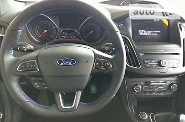 Хэтчбек Ford Focus 2017 в Днепре