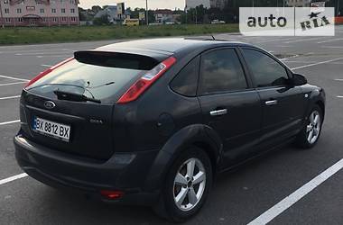 Хэтчбек Ford Focus 2006 в Каменец-Подольском