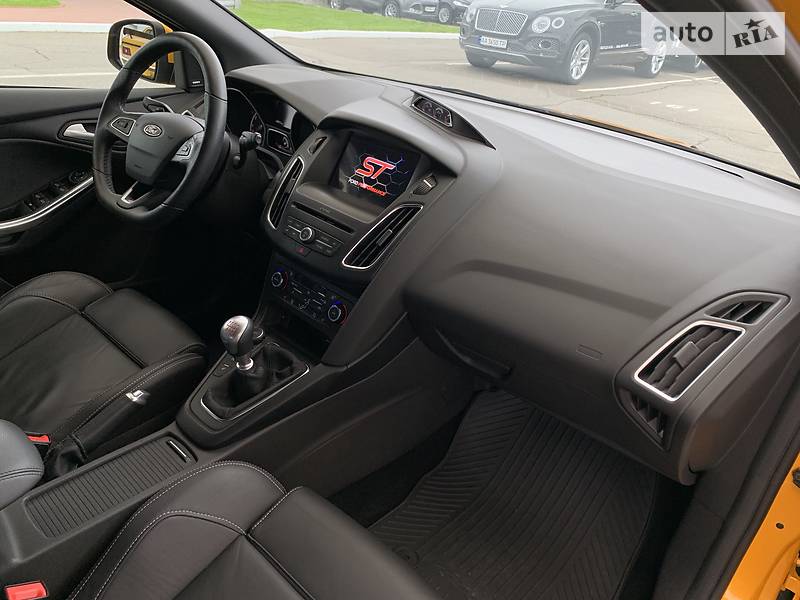 Хетчбек Ford Focus 2017 в Києві
