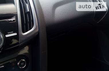 Седан Ford Focus 2014 в 