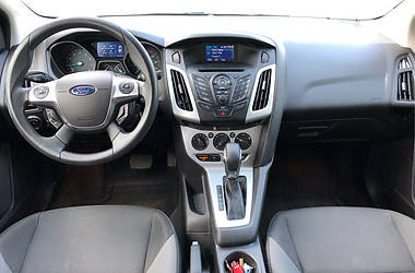 Седан Ford Focus 2013 в 