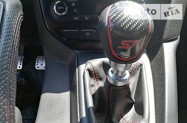Седан Ford Focus 2012 в 