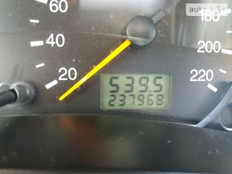 Хэтчбек Ford Focus 2002 в Запорожье