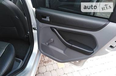 Хетчбек Ford Focus 2010 в 