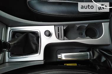 Хетчбек Ford Focus 2010 в 