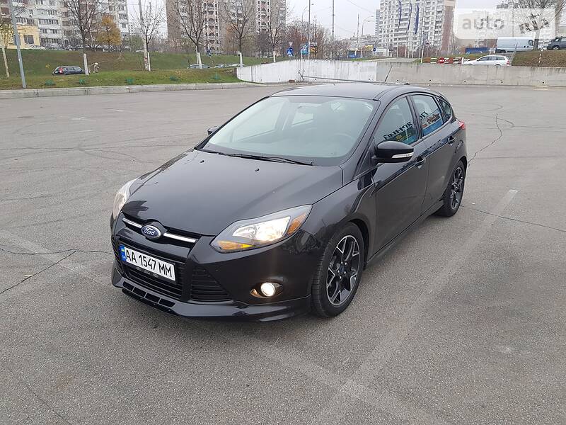 Хэтчбек Ford Focus 2014 в Киеве