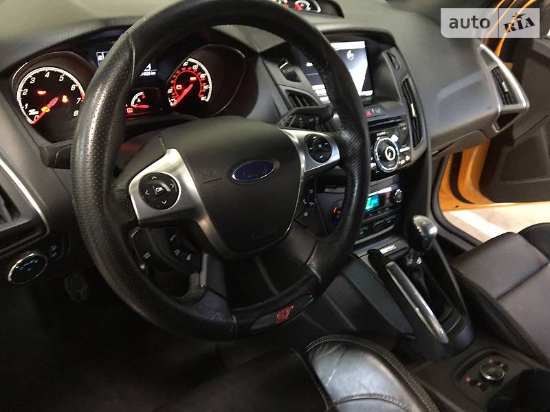 Хетчбек Ford Focus 2012 в Львові